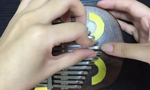 Ĵָ�ٵ�����ʦ(Ĵָ�ٵ�������)